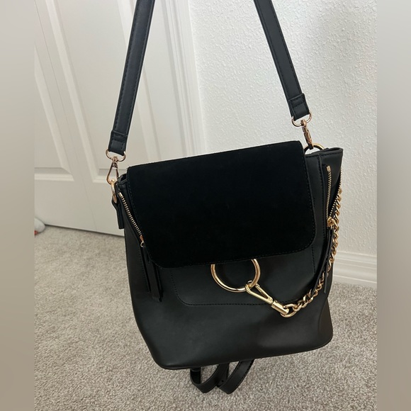 VICI Val Chain Convertible Backpack - Picture 2 of 4